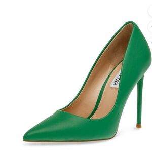 Steve Madden Daisy Green Lea Pumps Size 7.5